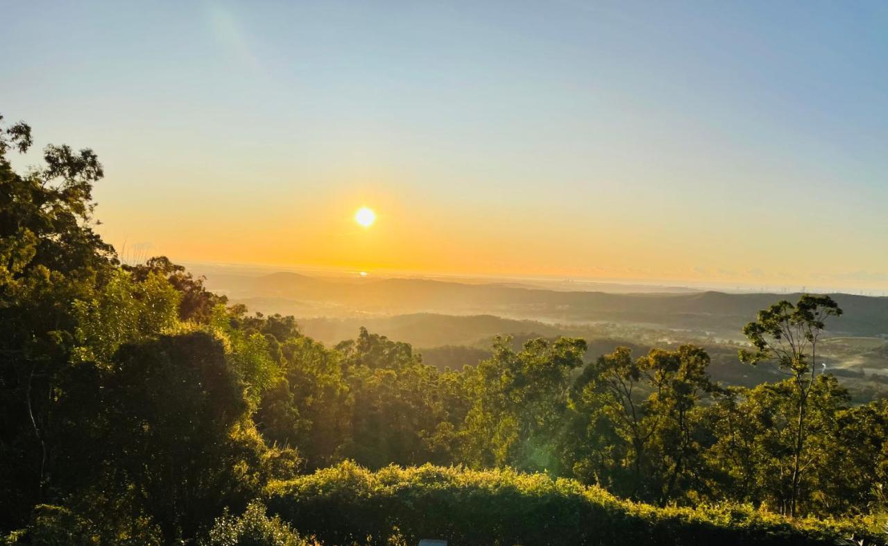The Hillside Retreat Hotell Mount Tamborine Eksteriør bilde
